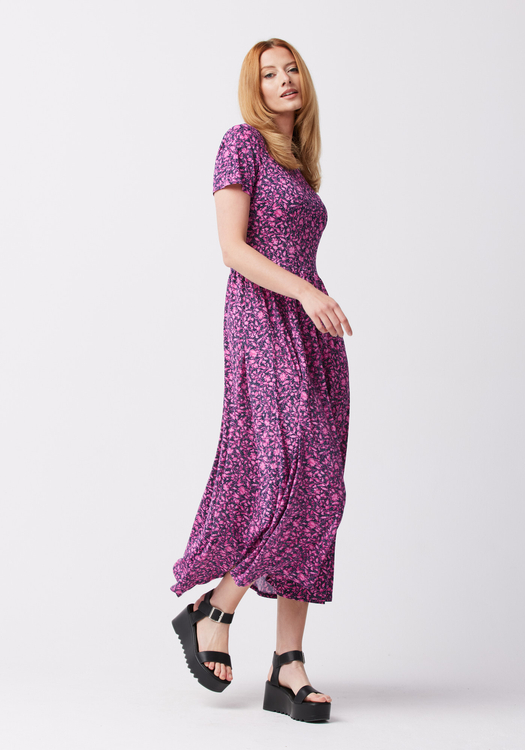 Czekoladowa sukienka oversize 1375 - Oficjalny sklep