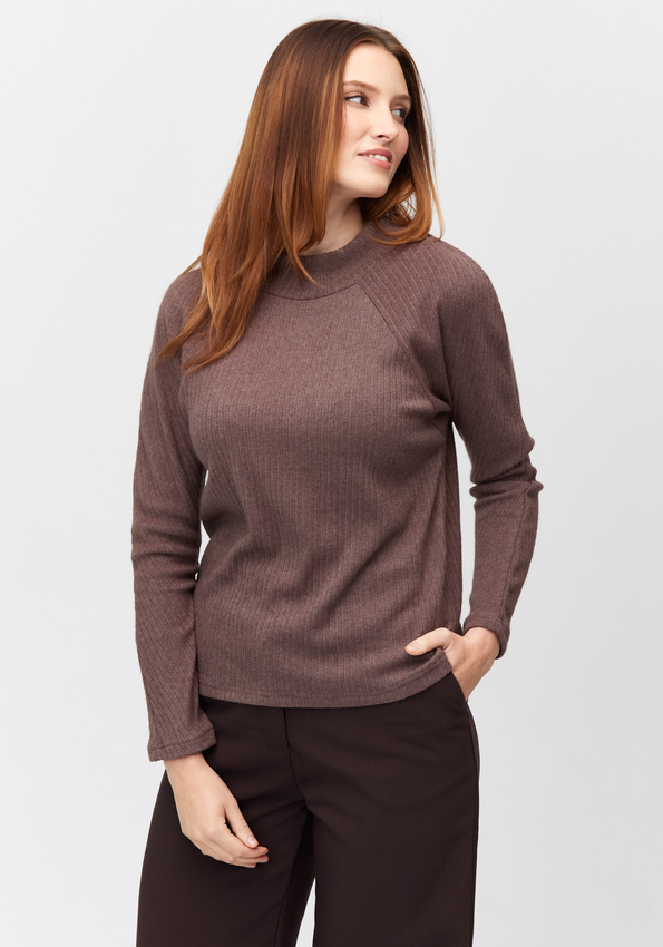 Prążkowany sweter półgolfik 8940