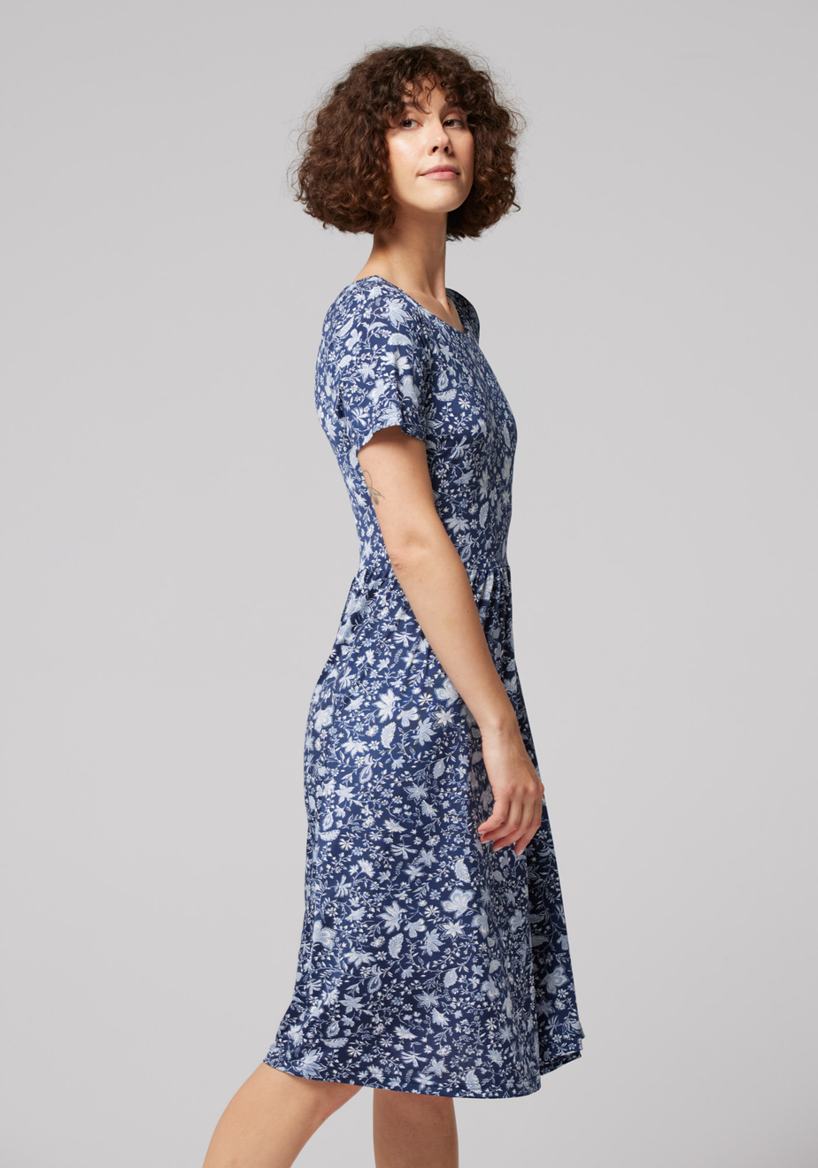Odcinana granatowa sukienka w kwiatki 1455