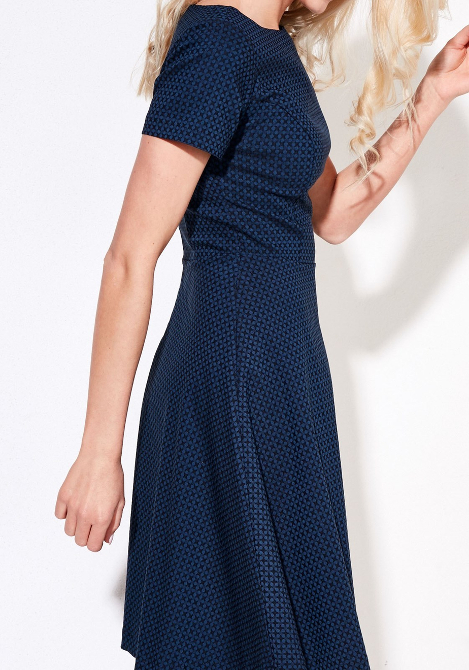 Rozkloszowana granatowa sukienka 1178