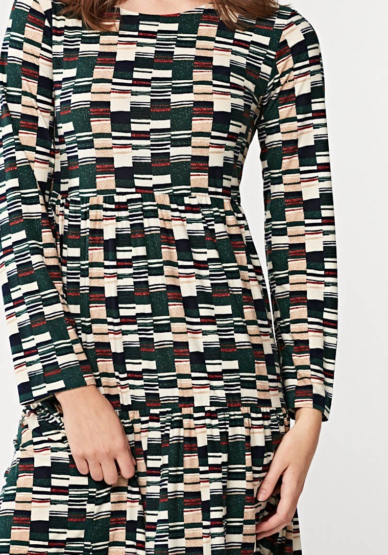 Odcinana sukienka 1543