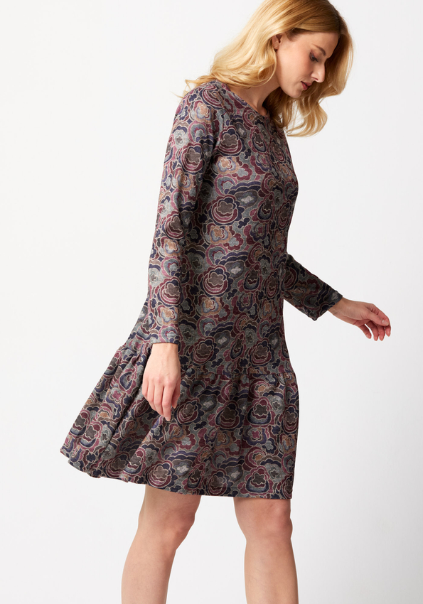 Trapezowa sukienka w kwiaty 1841