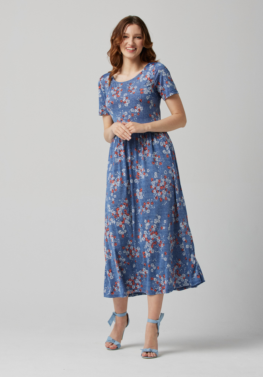 Długa niebieska sukienka w czerwone kwiatki 1549