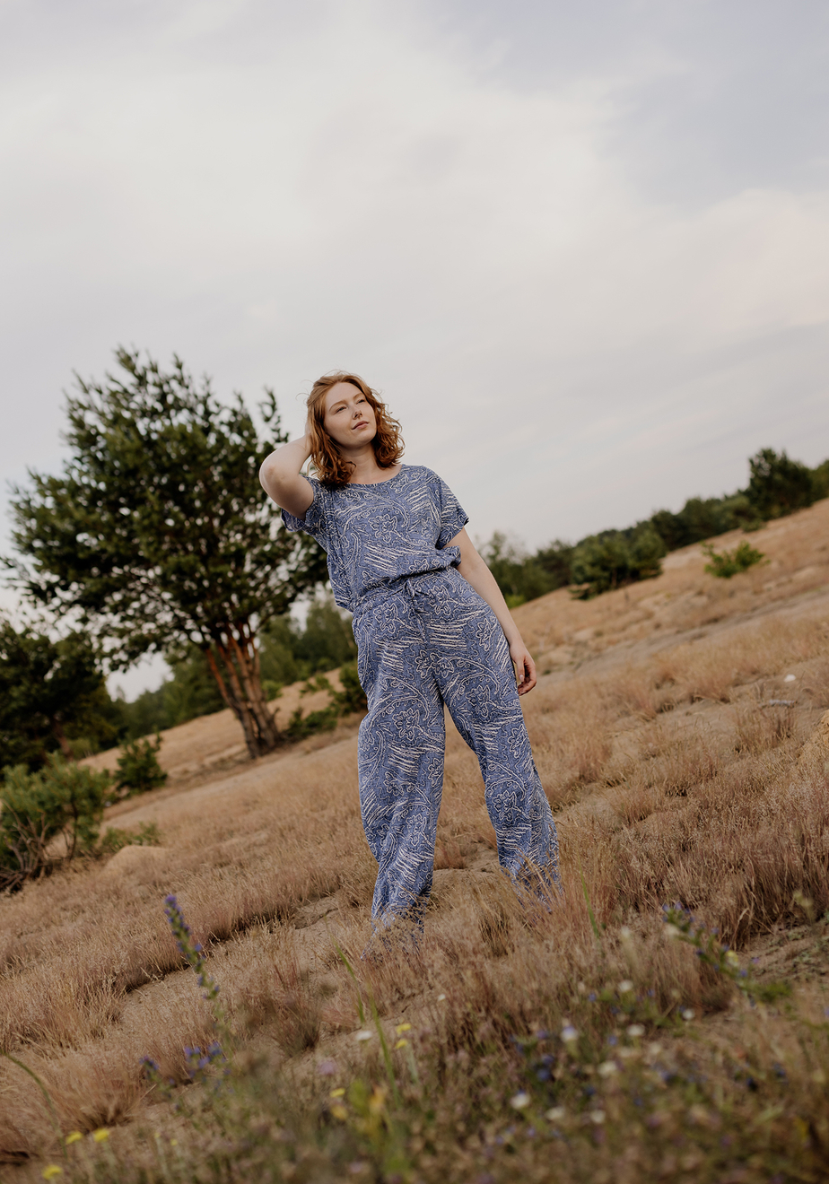 Swobodne spodnie z prostymi nogawkami 5122