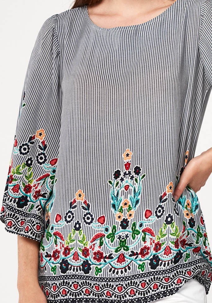 Zwiewna bluzka z kwiatami 3150