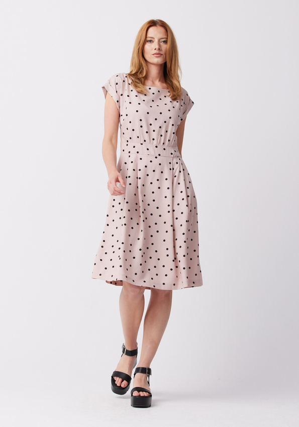 Pudrowa sukienka w groszki 1305