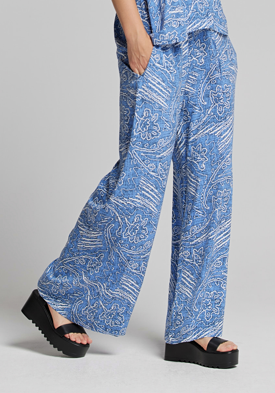 Swobodne spodnie z prostymi nogawkami 5122