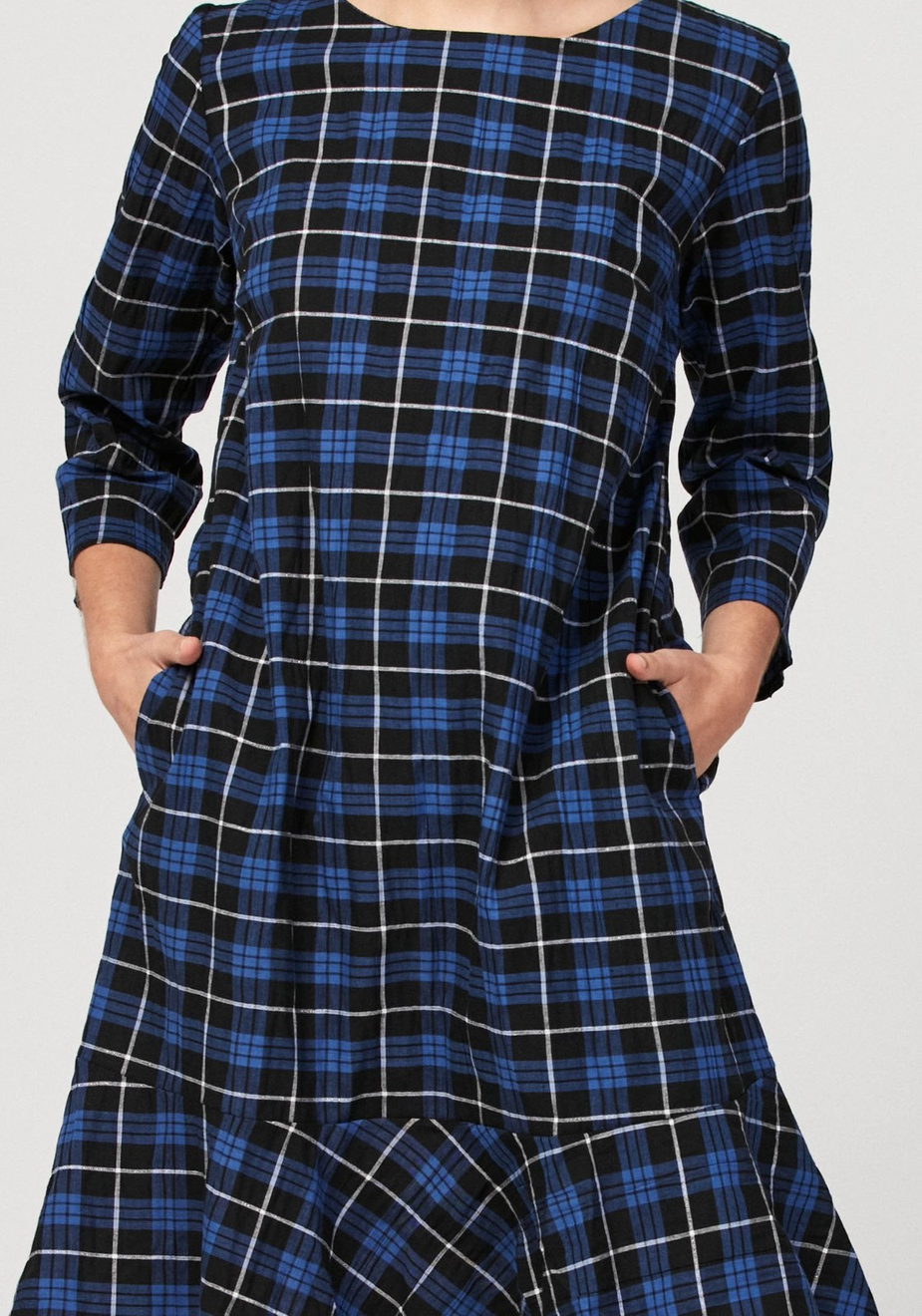 Sukienka w kratę 1671