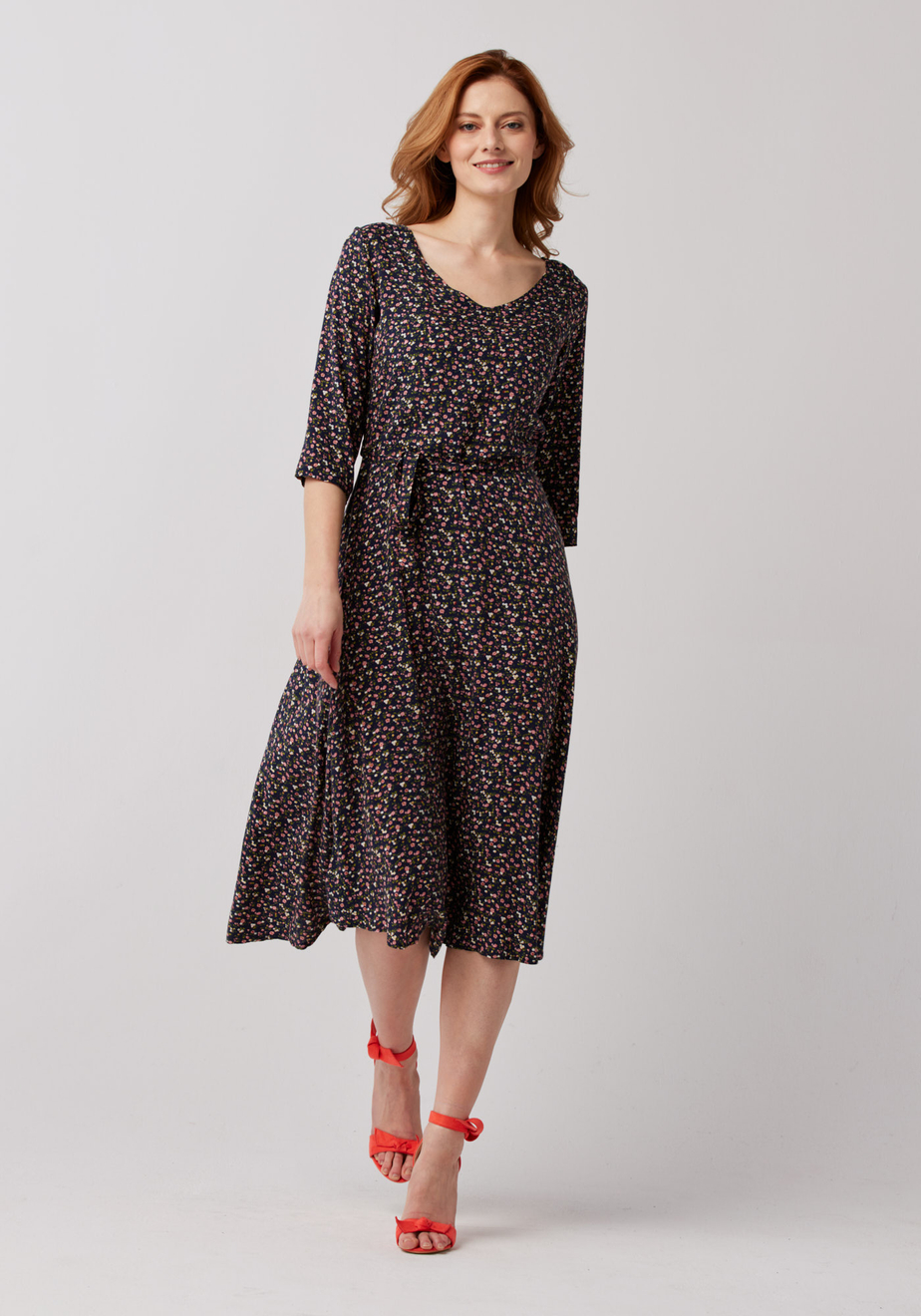 Rozkloszowana sukienka w drobne kwiatki 1161