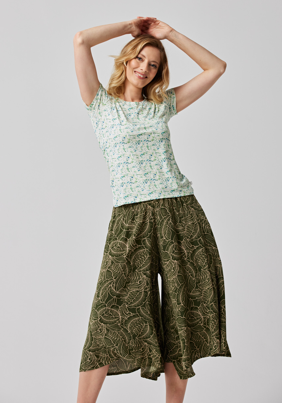 Krótkie zielone kuloty 5111