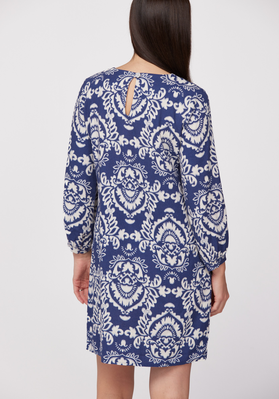 Sukienka w ornamenty 1376