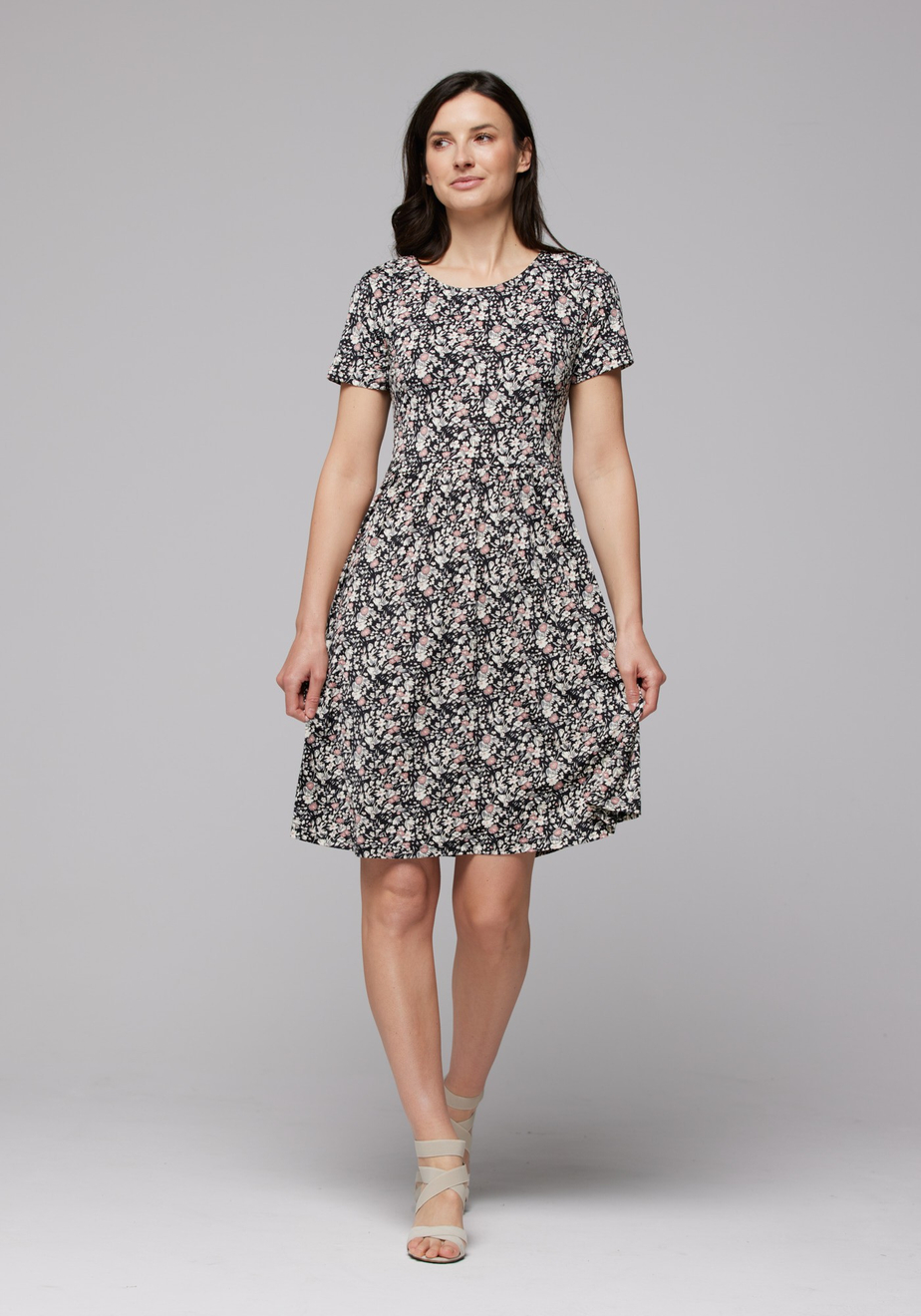 Odcinana sukienka w kwiatki 1442