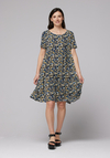 Trapezowa sukienka w rozetki 1016