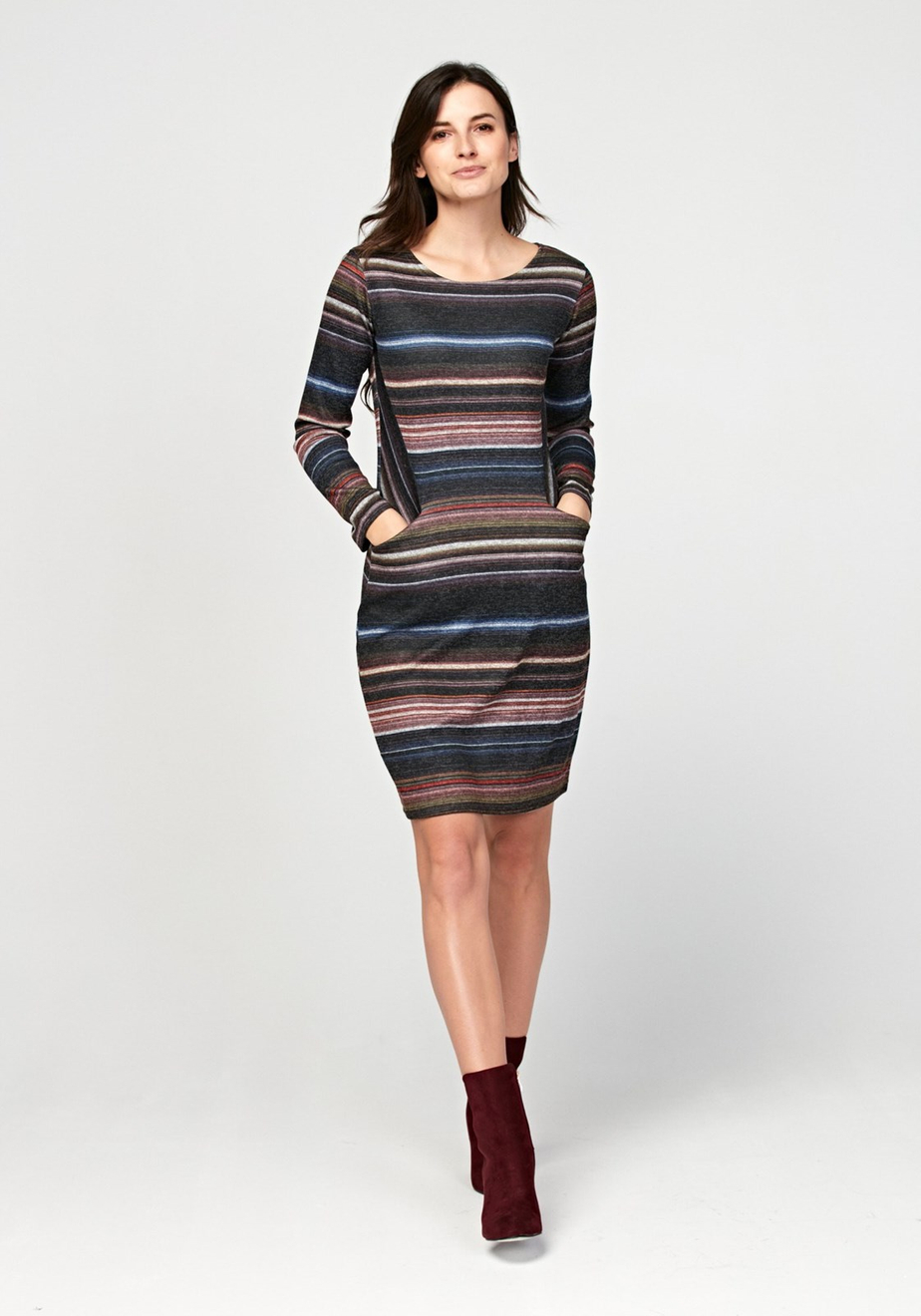 Prosta sukienka w paski 1946