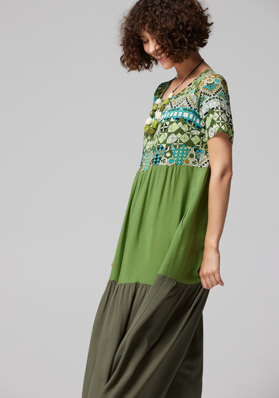 Maxi zielona sukienka 1057