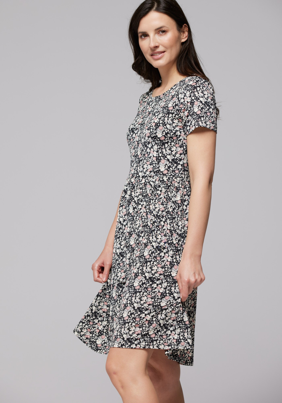 Odcinana sukienka w kwiatki 1442