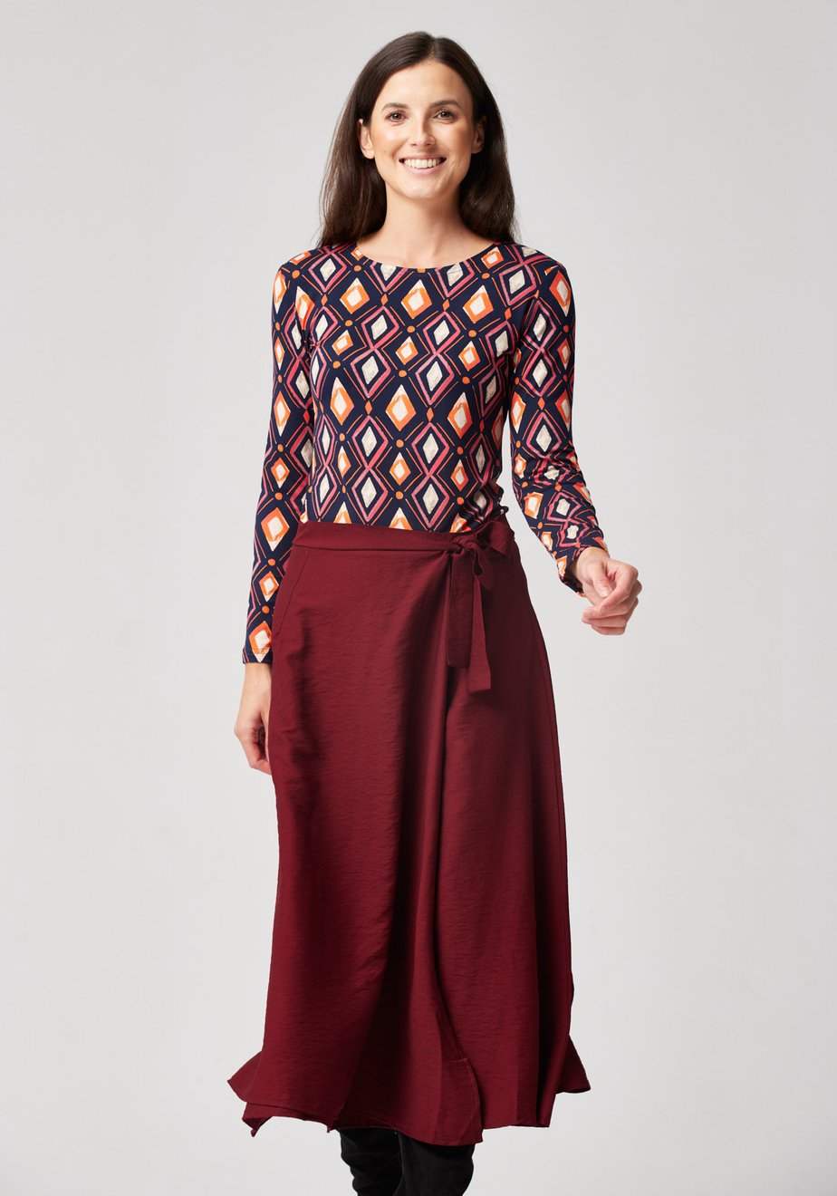 Burgundowa wiązana spódnica 2012