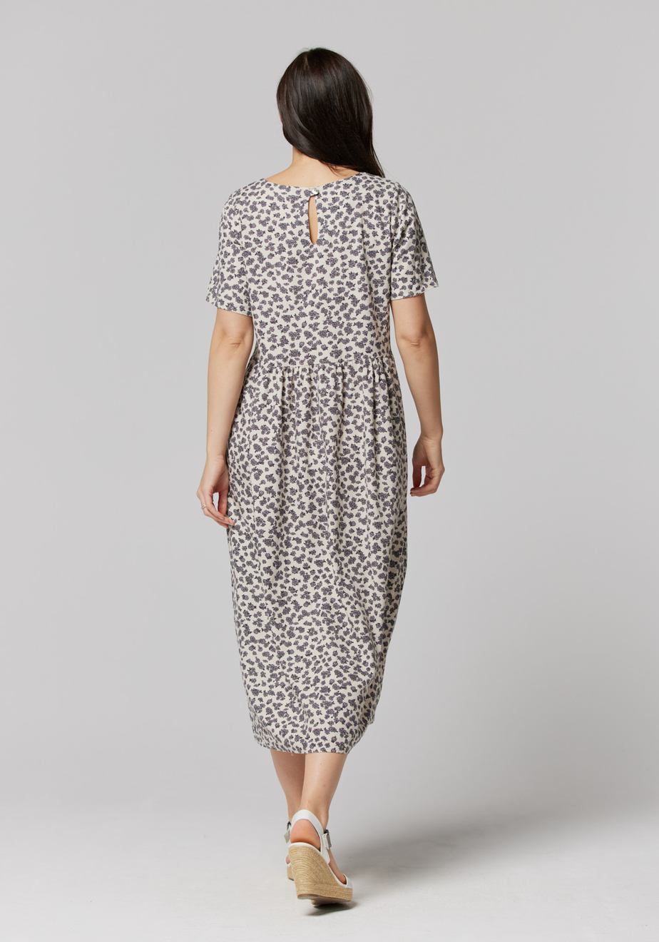 Jasna, długa sukienka z lnem 1353