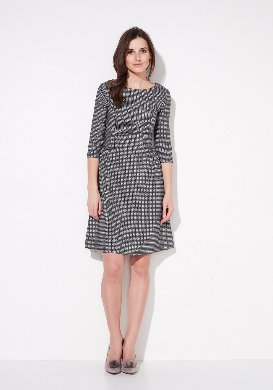 Rozkloszowana sukienka czarno-biala 1180