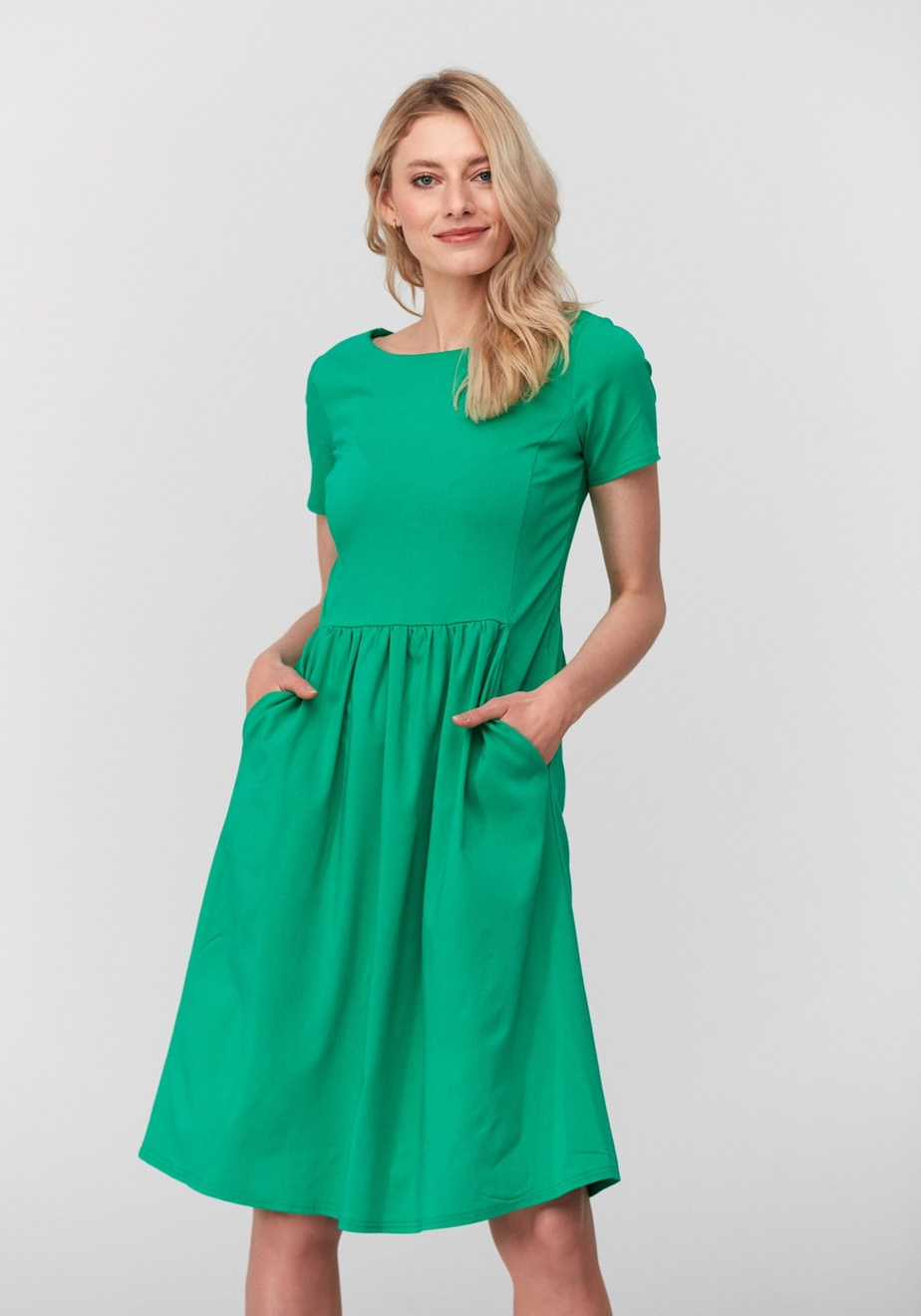 Zielona sukienka z kieszeniami 1773