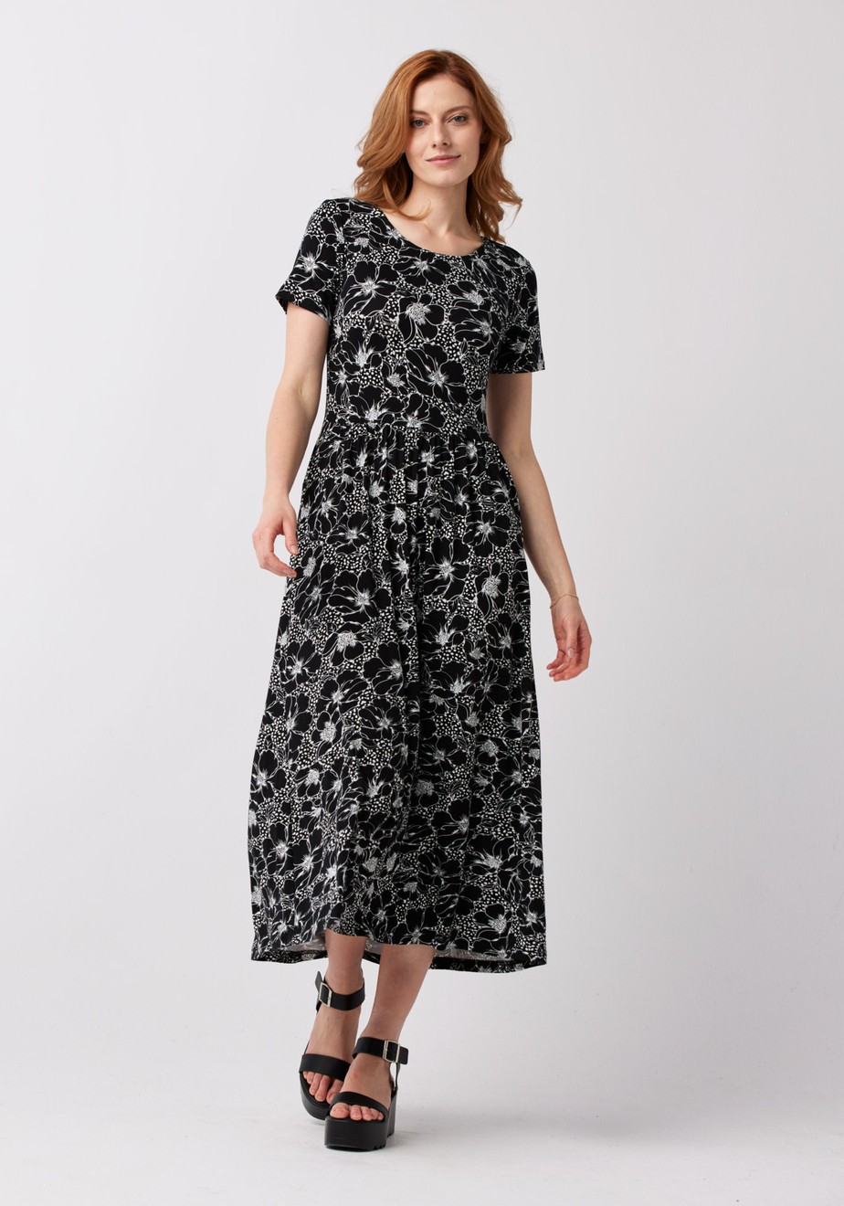 Długa odcinana sukienka w białe kwiatki 1298