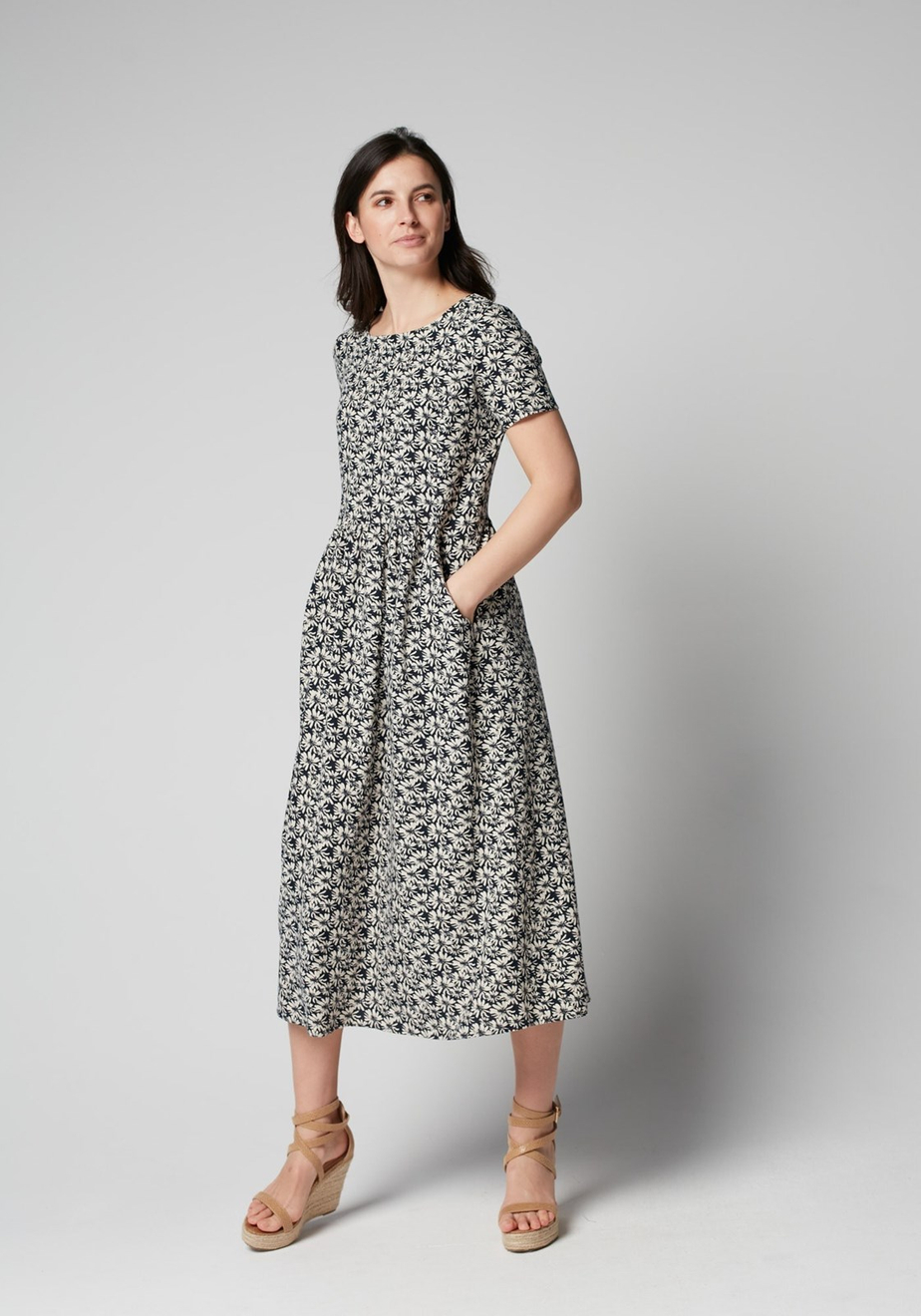 Lniana sukienka w rumianki 1394